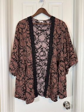 Cotton Candy Black and Taupe Floral Print Kimono
